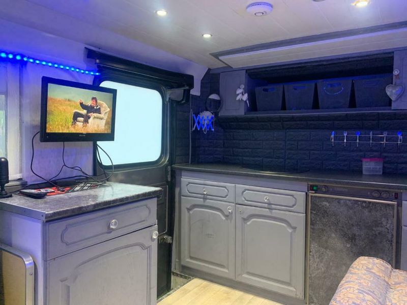 2002 Ford Transit 350 Motorhome image 6