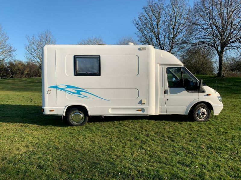 2002 Ford Transit 350 Motorhome image 9