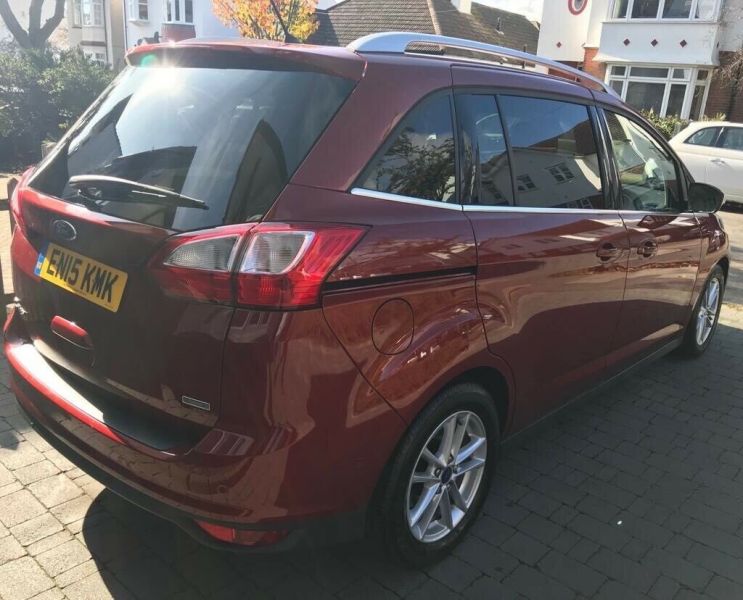 2015 Ford Grand C-Max Zetec image 3