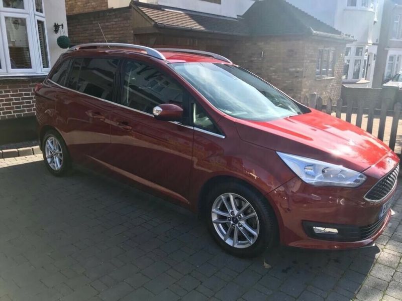 2015 Ford Grand C-Max Zetec image 4