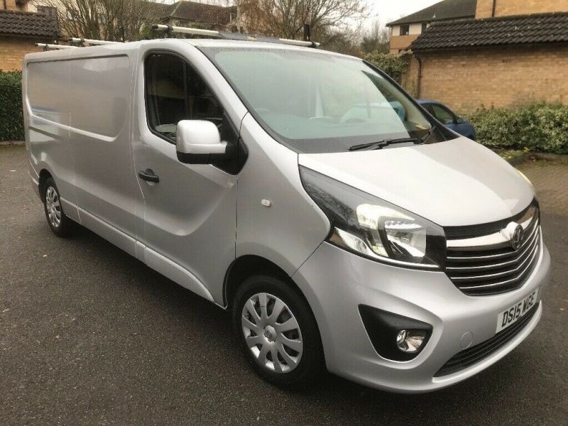 2015 Vauxhall Vivaro image 2