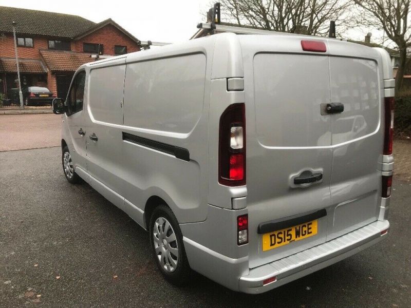 2015 Vauxhall Vivaro image 3