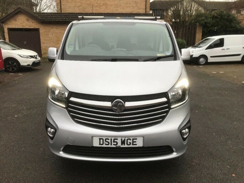 2015 Vauxhall Vivaro image 7