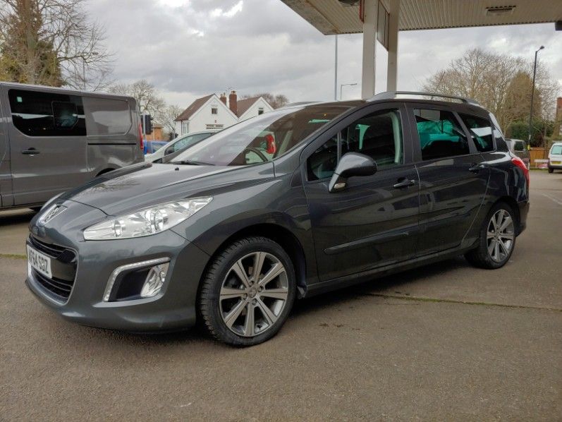 2014 Peugeot 308 E-HDI SW image 1