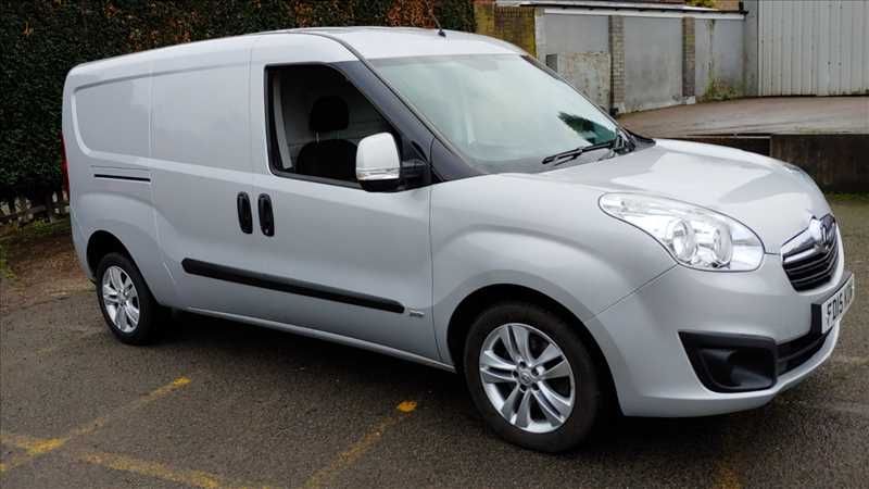 2015 Vauxhall Combo 2300 L2H1 LWB 1.6 CDTI image 1