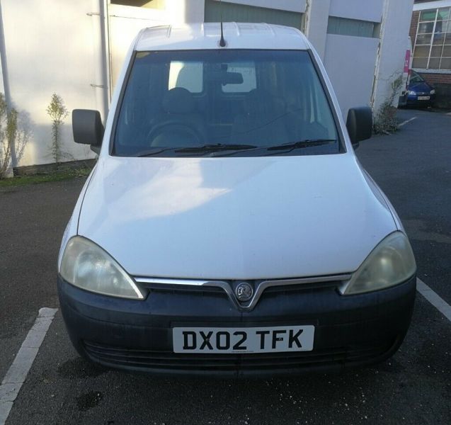 2002 Vauxhall Combo 1.7 image 1