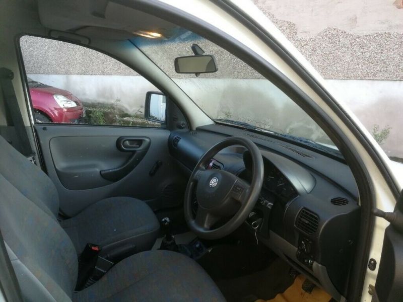 2002 Vauxhall Combo 1.7 image 3