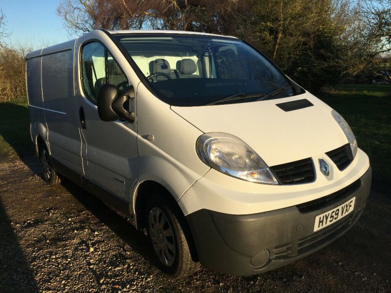 2009 Renault Trafic SWB 2.0 image 3