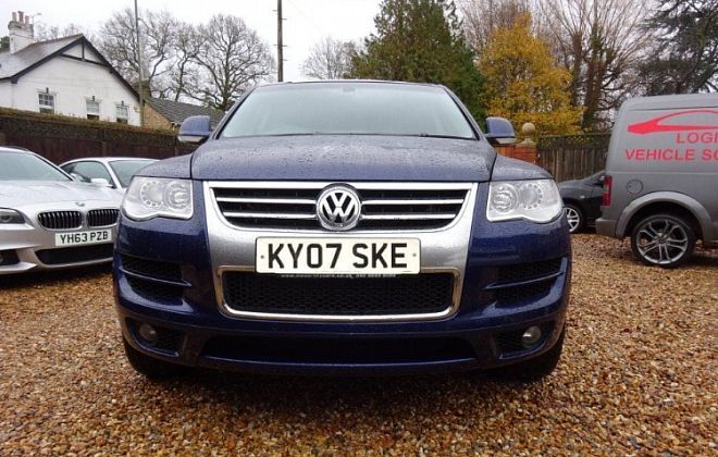 2007 VW Touareg 2.5 TDI DPF Altitude 5dr image 1