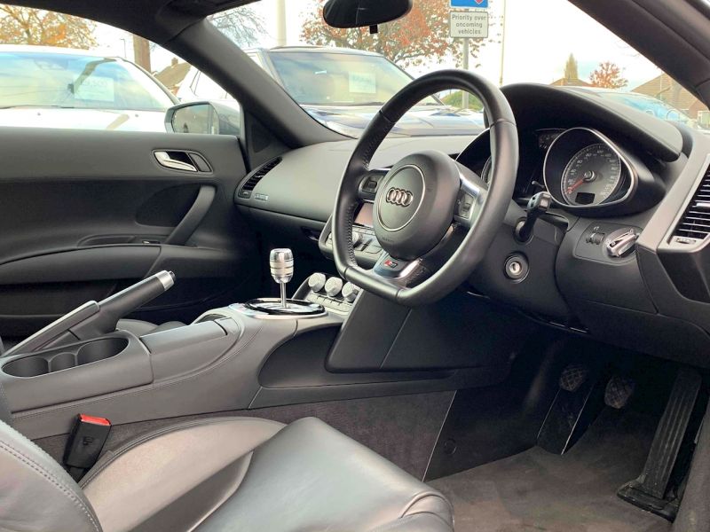 2014 Audi R8 V8 Quattro image 5