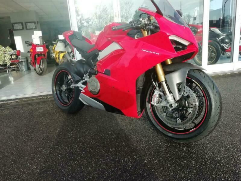 2018 Ducati Panigale V4 S image 10