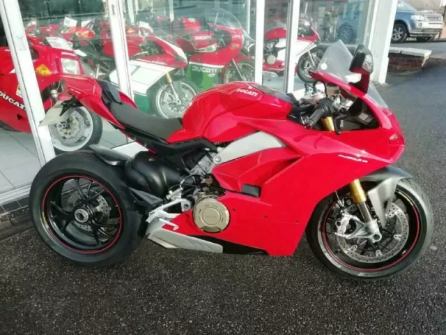 2018 Ducati Panigale V4 S