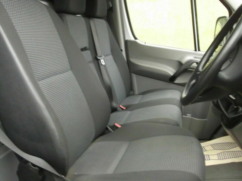 2011 Mercedes-Benz Sprinter image 11