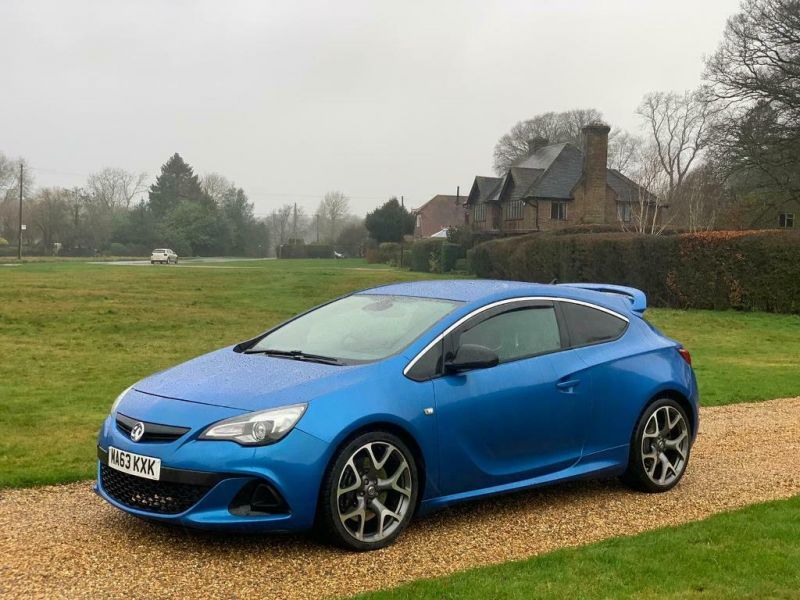 2013 63 Vauxhall Astra 2.0 GTC VXR 3DR image 5