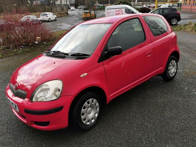 2003 Toyota Yaris image 2