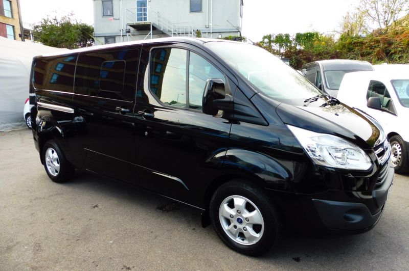 2017 Ford Transit Custom 310 Limited 6 Seat Combi 2.0 Tdci image 3