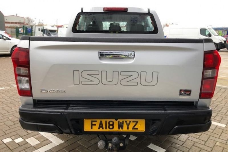 2018 Isuzu D-MAX 1.9 Eiger Dcb image 5