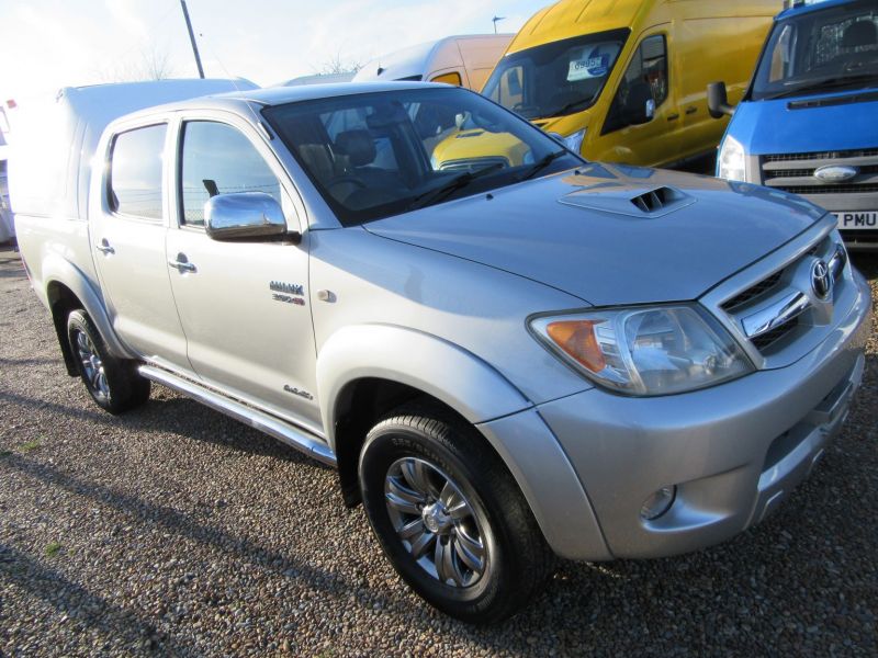 2007 Toyota Hi Lux Invincible D-4D 4x4 Double-Cab image 1