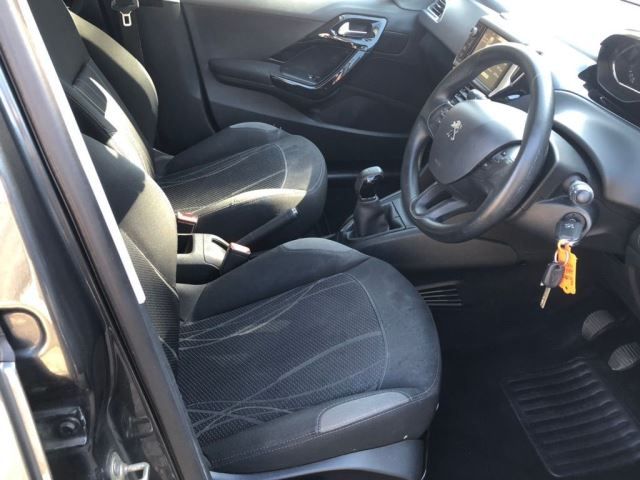 2013 Peugeot 208 Active 5dr image 10