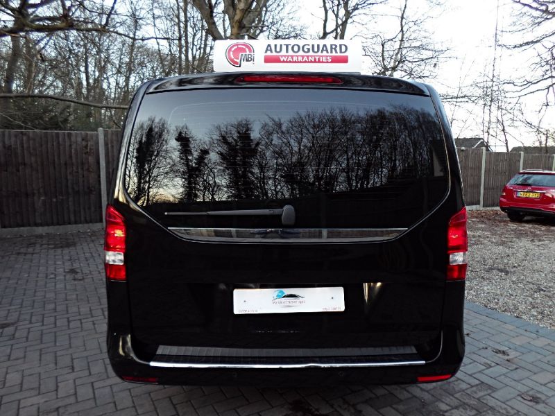 2015 Mercedes V Class V220 SE image 4