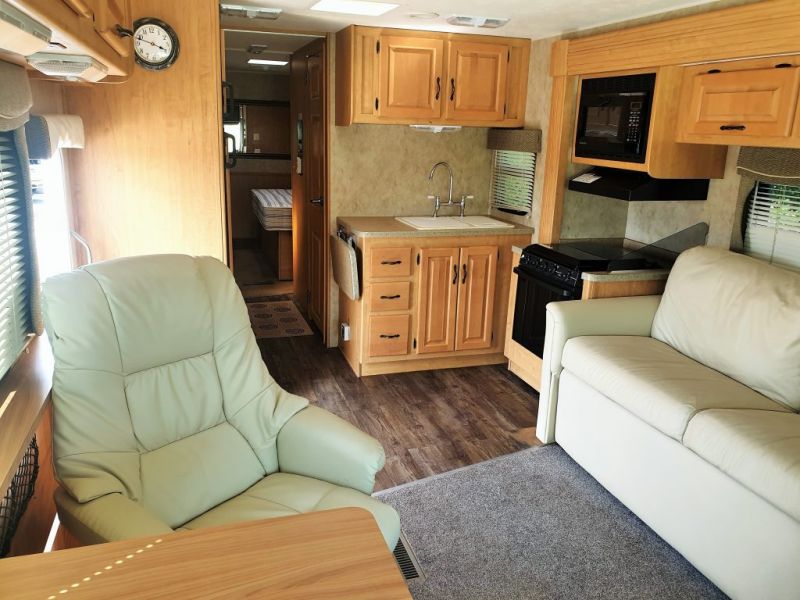 2007 Winnebago Style Damon Daybreak image 3
