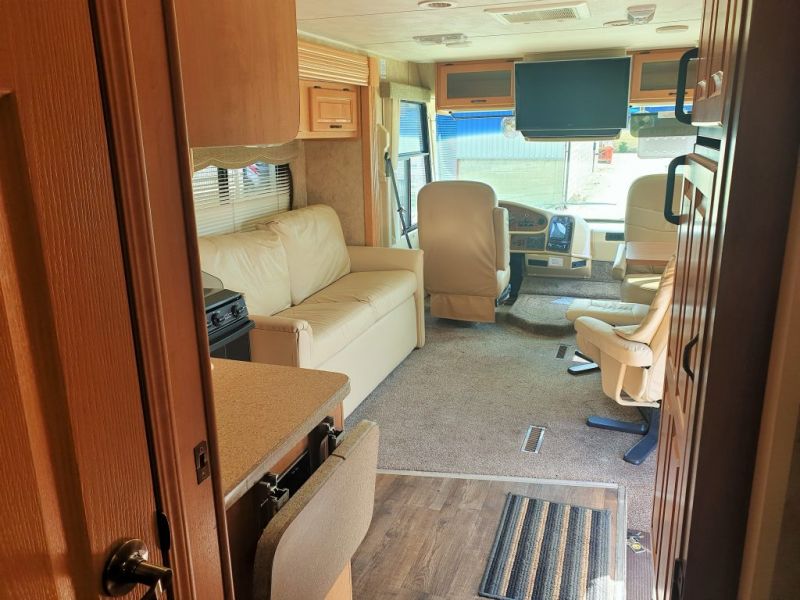 2007 Winnebago Style Damon Daybreak image 5