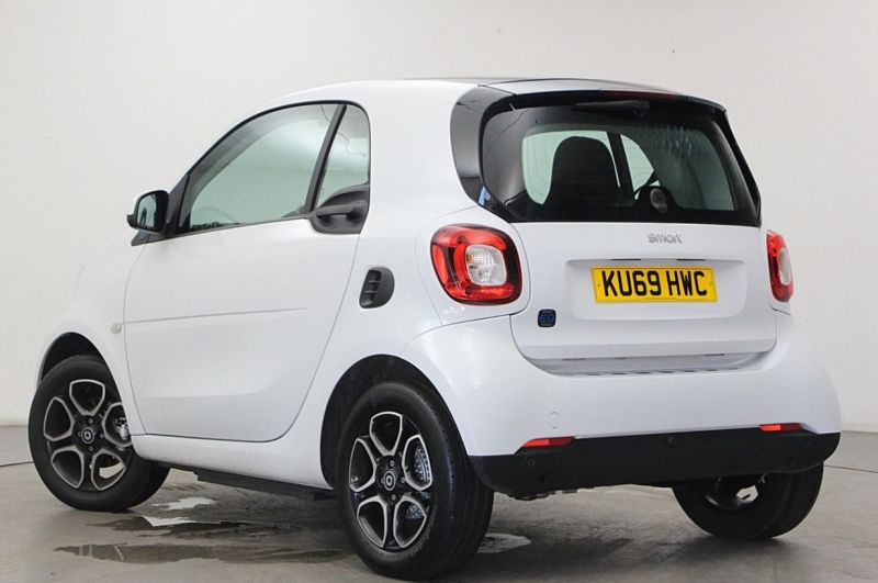 2019 Smart Fortwo Coupe 60kW EQ Prime Premium 2dr image 2