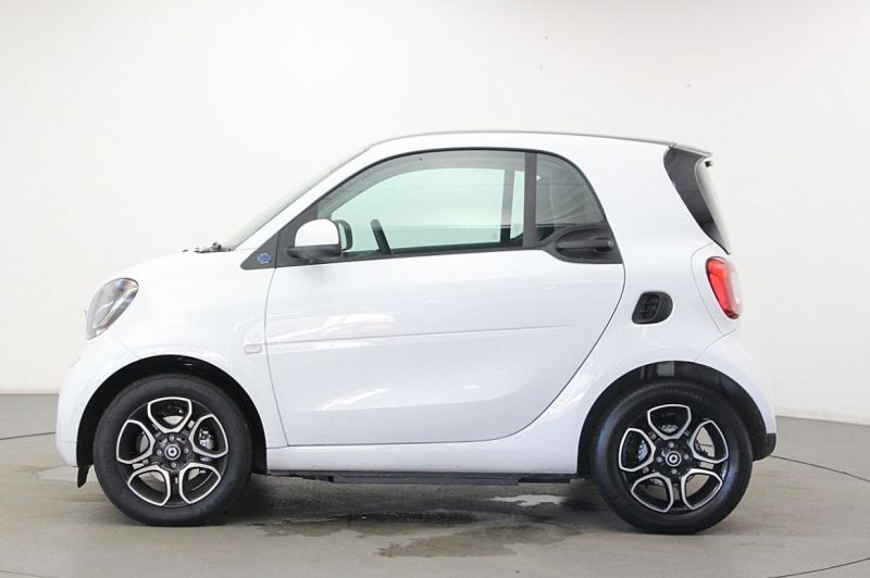 2019 Smart Fortwo Coupe 60kW EQ Prime Premium 2dr image 4