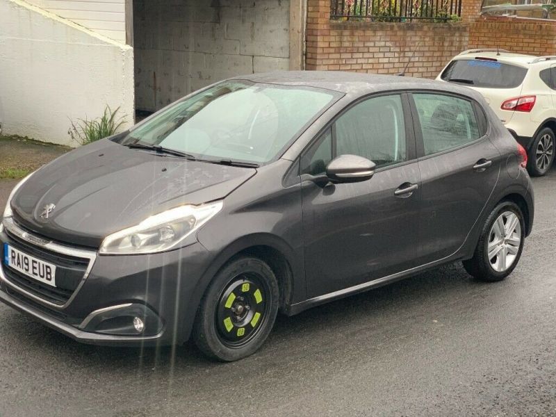 2019 Peugeot 208 1.5 Blue HDI Active image 2