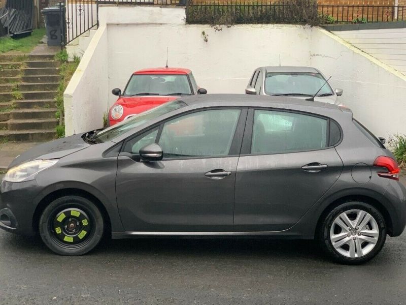 2019 Peugeot 208 1.5 Blue HDI Active image 3