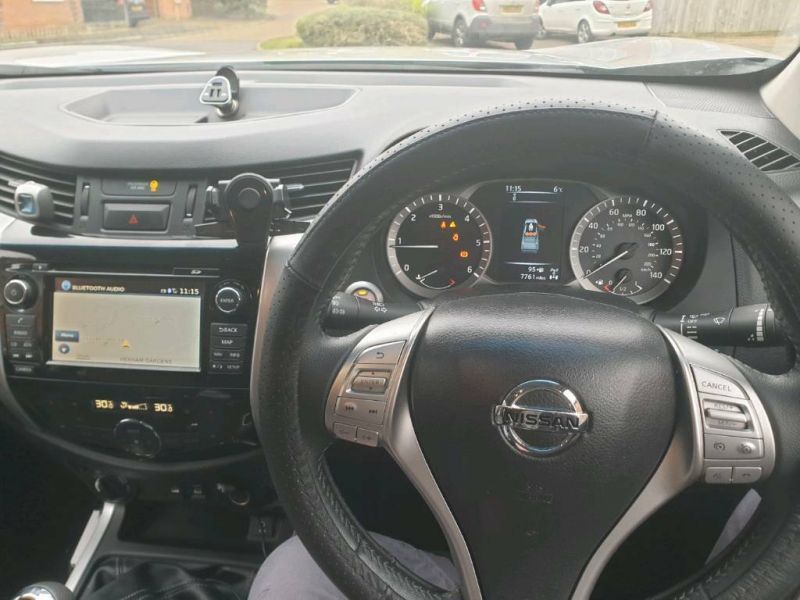 2017 Nissan Navara Tekna image 2