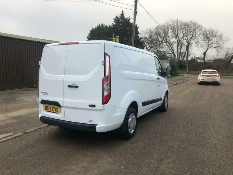 2019 Ford Transit Custom image 3