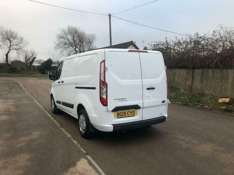 2019 Ford Transit Custom image 4