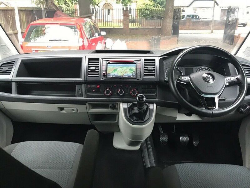 2015 Volkswagen Transporter 2.0 TDI T32 image 14