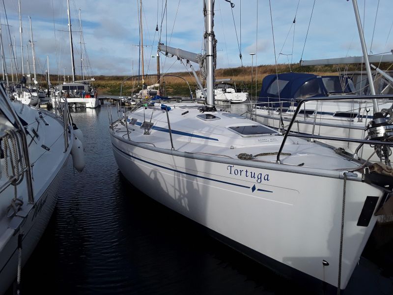 2002 Bavaria 34 Cruiser image 2