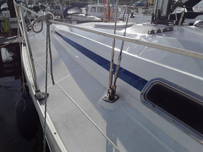 2002 Bavaria 34 Cruiser image 7