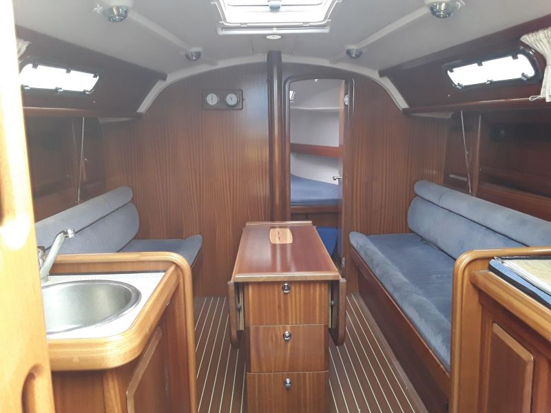 2002 Bavaria 34 Cruiser image 19