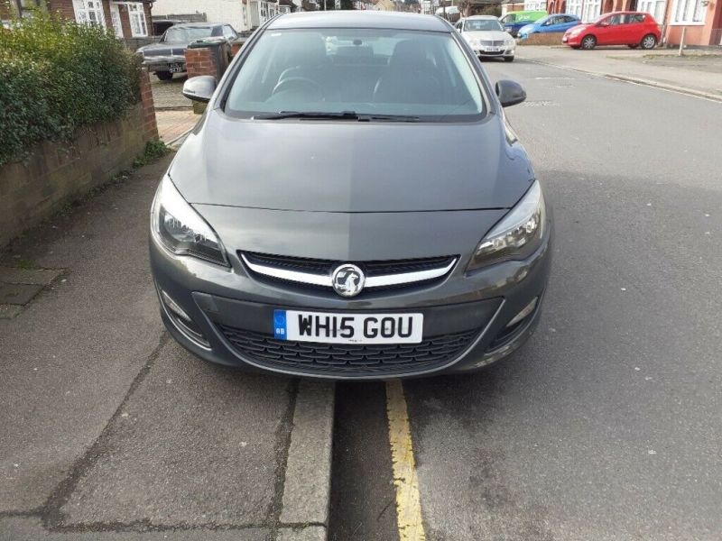 2015 Vauxhall Astra 1.6 image 1