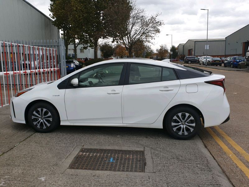 2019 PCO Toyota Prius image 5