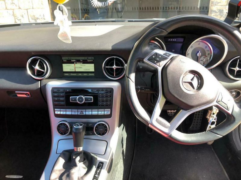 2015 Mercedes-Benz SLK 250 CDI image 8