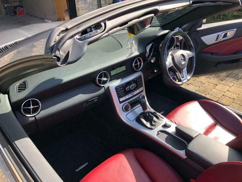 2015 Mercedes-Benz SLK 250 CDI image 9