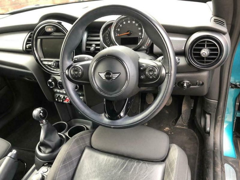 2018 Mini Cooper Convertible image 2