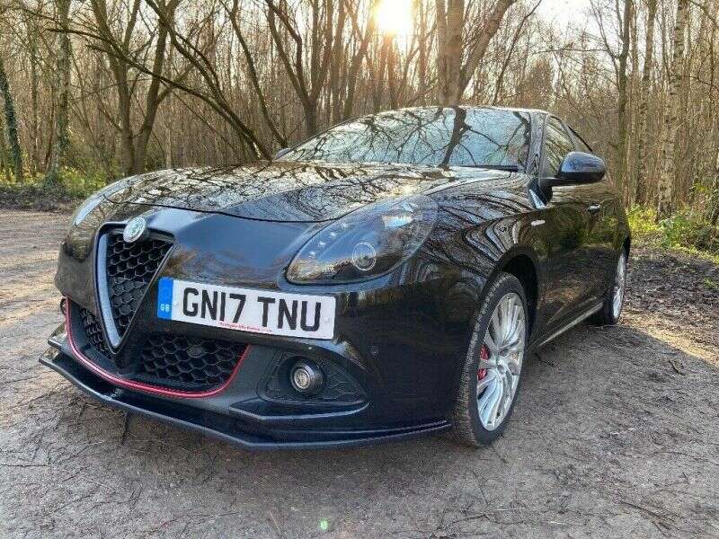 2017 Alfa Romeo Guilietta image 2