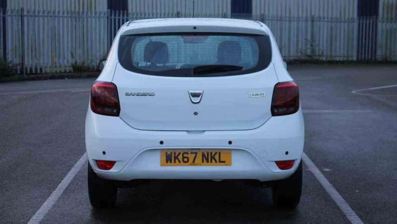 2017 Dacia Sandero 0.9 TCe Laureate 5dr image 5