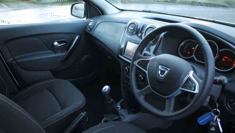 2017 Dacia Sandero 0.9 TCe Laureate 5dr image 7