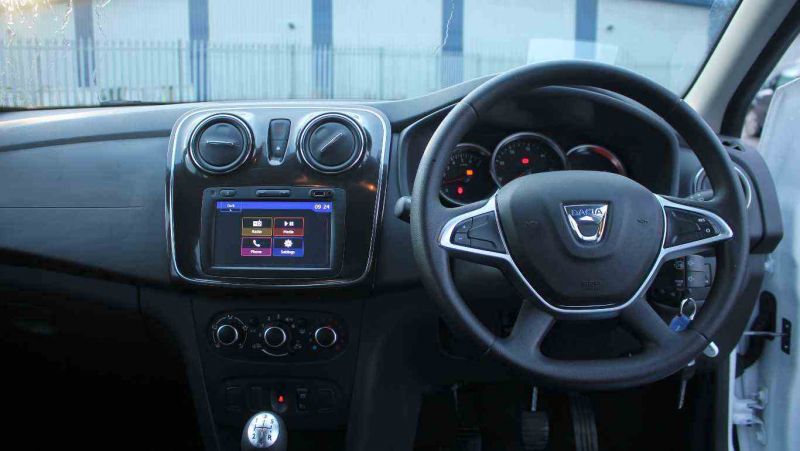 2017 Dacia Sandero 0.9 TCe Laureate 5dr image 8