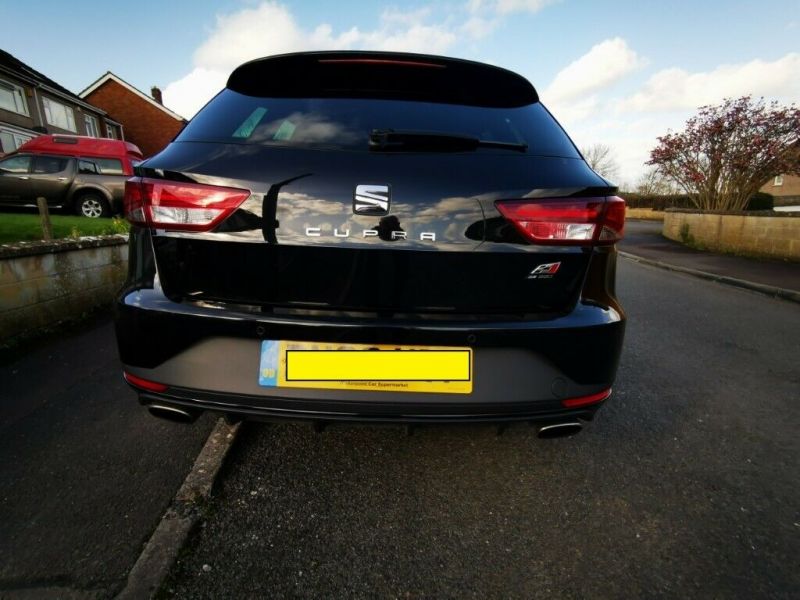 2016 Seat Leon 2.0 TSI Cupra 290 Black ST (S/S) 5dr image 4