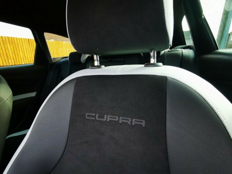 2016 Seat Leon 2.0 TSI Cupra 290 Black ST (S/S) 5dr image 6