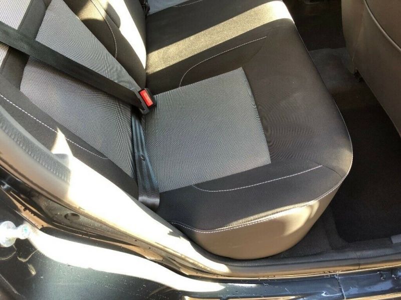 2017 Dacia Duster Laureate DCi 1.5 5dr image 7