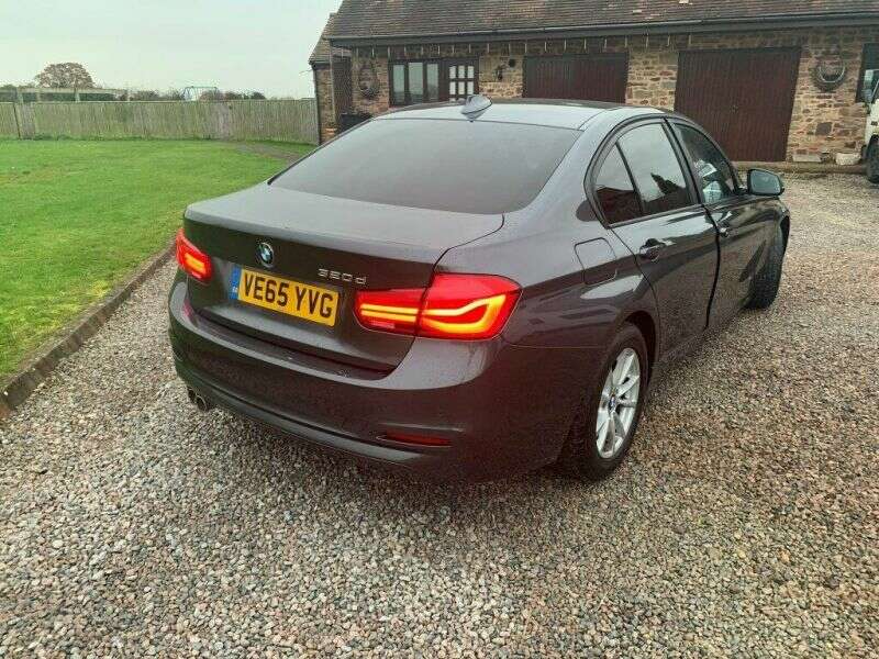 2016 BMW 320d 2.0 image 4